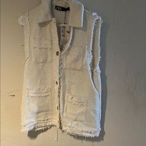 Zara Ivory Textured Sleeveless Vest